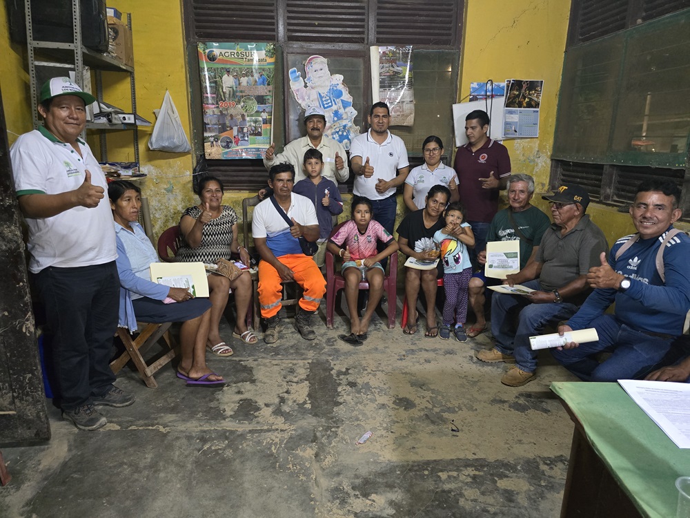 Equipo técnico de la COOPAFSAMAD desarrolló talleres informativos a sus socios de Iberia e Iñapari de la provincia Tahuamanu