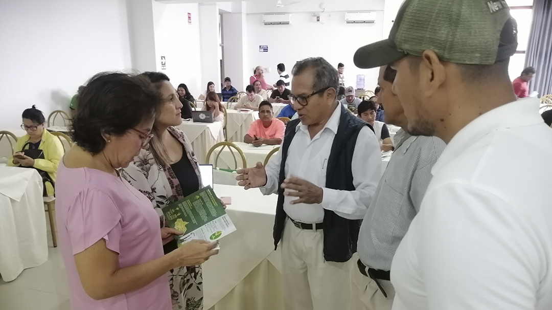 Directivos de la COOPAFSAMAD participan en reunión informativa de El Fondo Concursable Bosques Tropicales